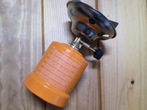 FORNELLO A GAS CON PORTACARTUCCIA