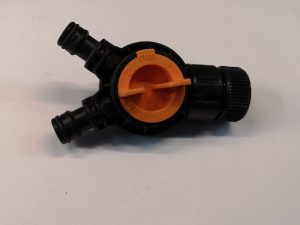 PRESA PER RUBINETTO A DUE VIE